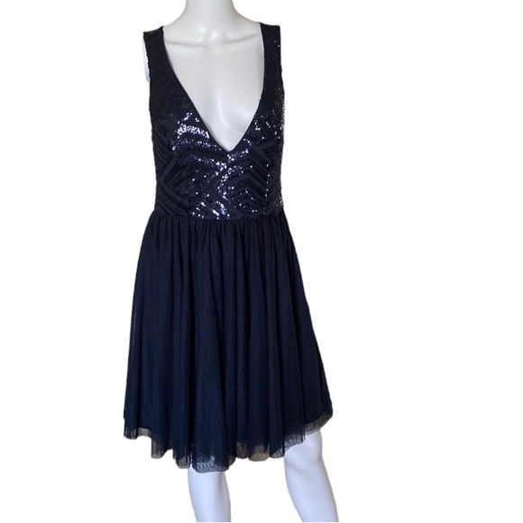 TRIXXI Sequin v-neck illusion back dress with mesh skirt sz. 11 - Picture 1 of 6